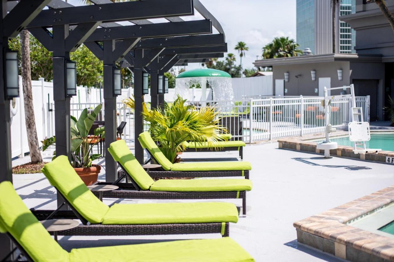 Holiday Inn & Suites Across From Universal Orlando By Ihg Zewnętrze zdjęcie