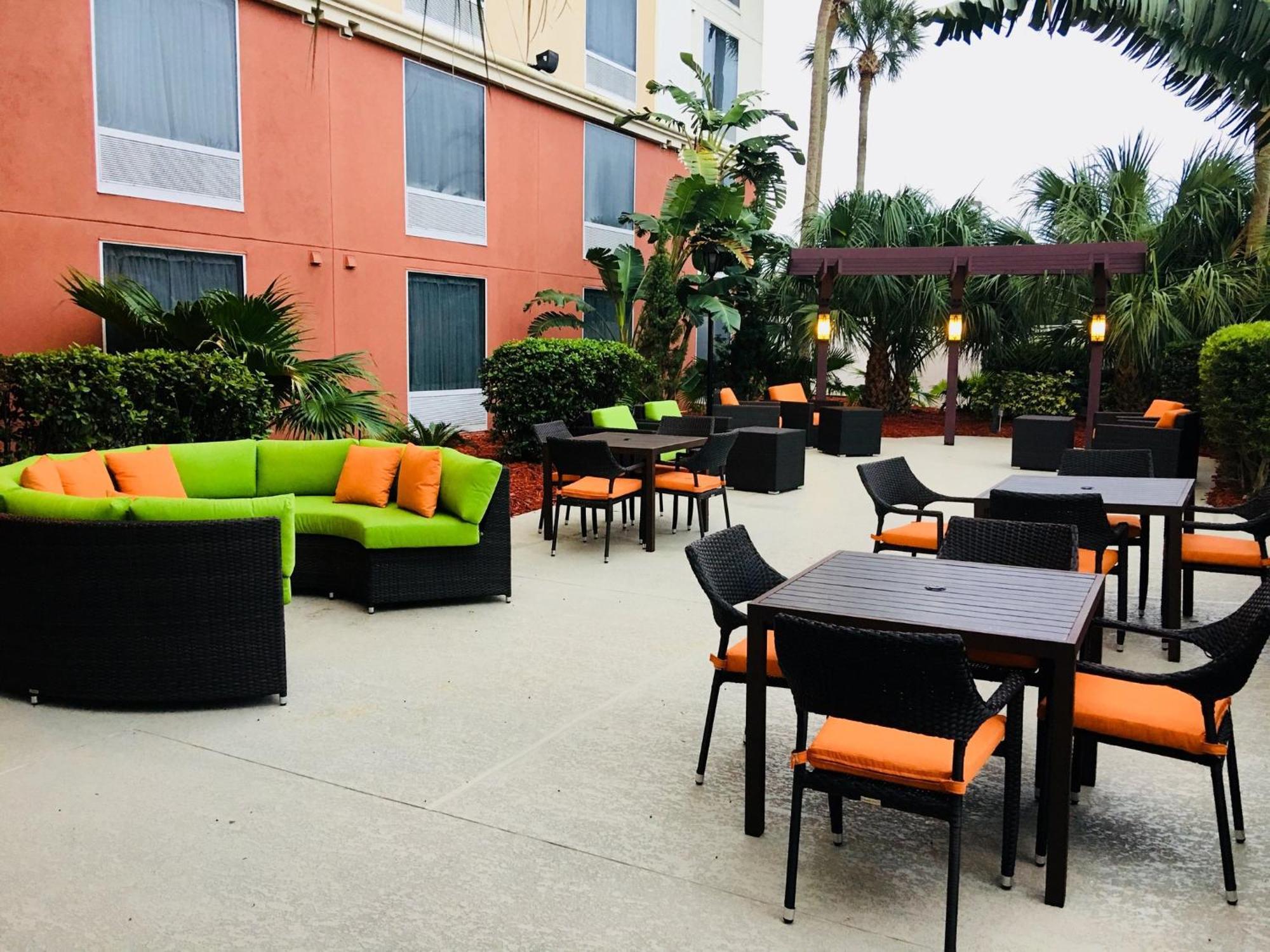 Holiday Inn & Suites Across From Universal Orlando By Ihg Zewnętrze zdjęcie